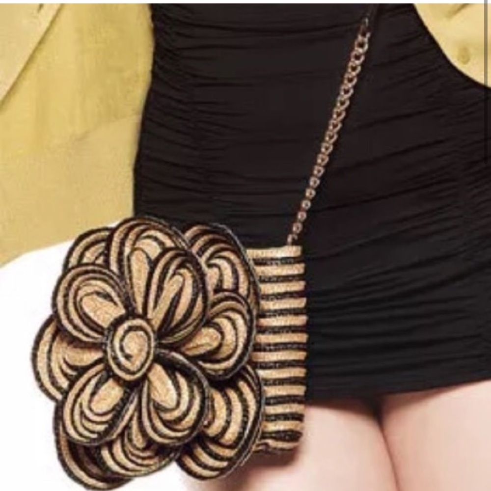 Kate Spade ♠️ ❤️HOST PICK!! ❤️♠️ straw flower bag - Picture 1 of 5